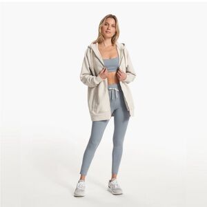 NWT Vuori Restore Full Zip Size XS in Salt 🤍